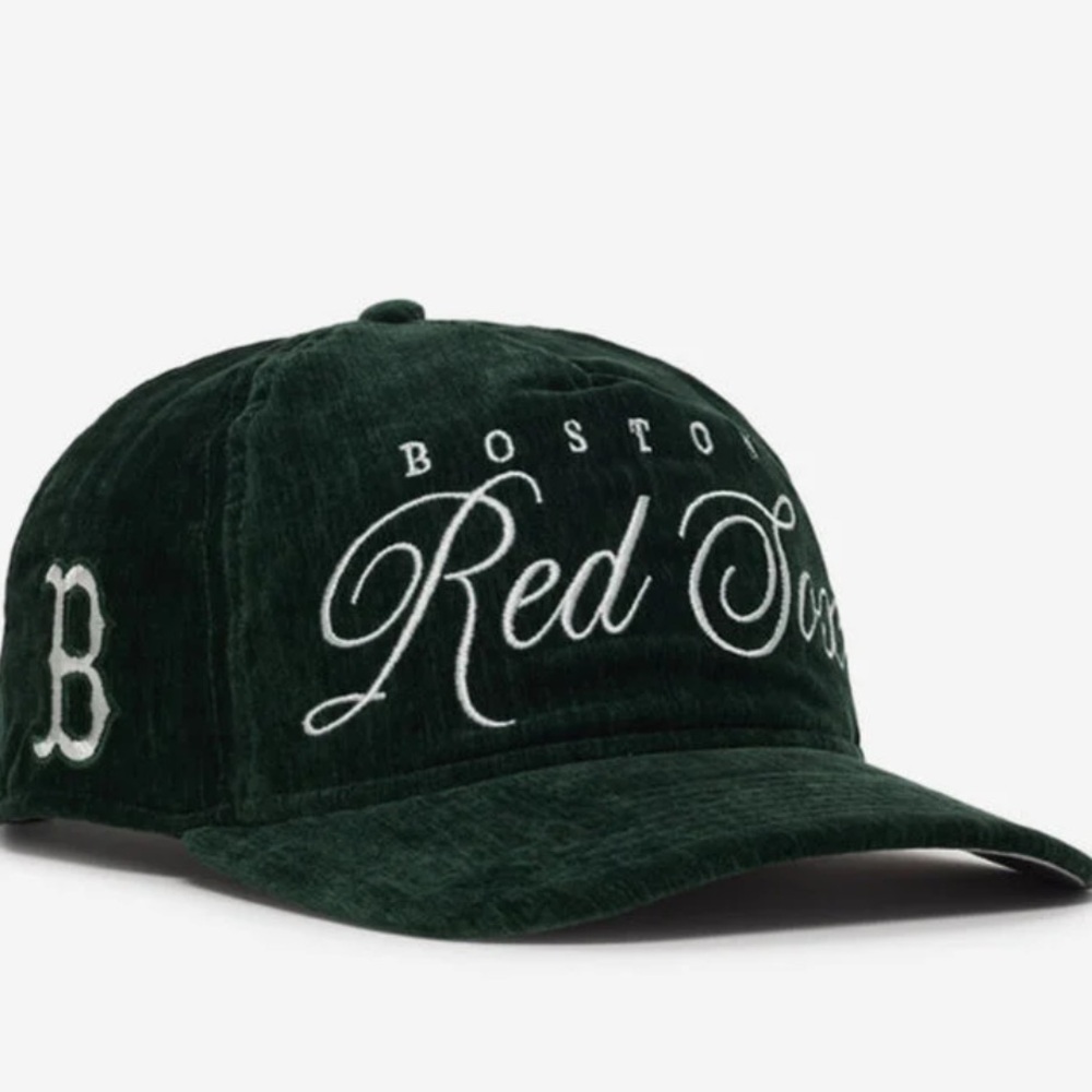 19Twenty Boston Red Sox Velvet Snapback
Hat